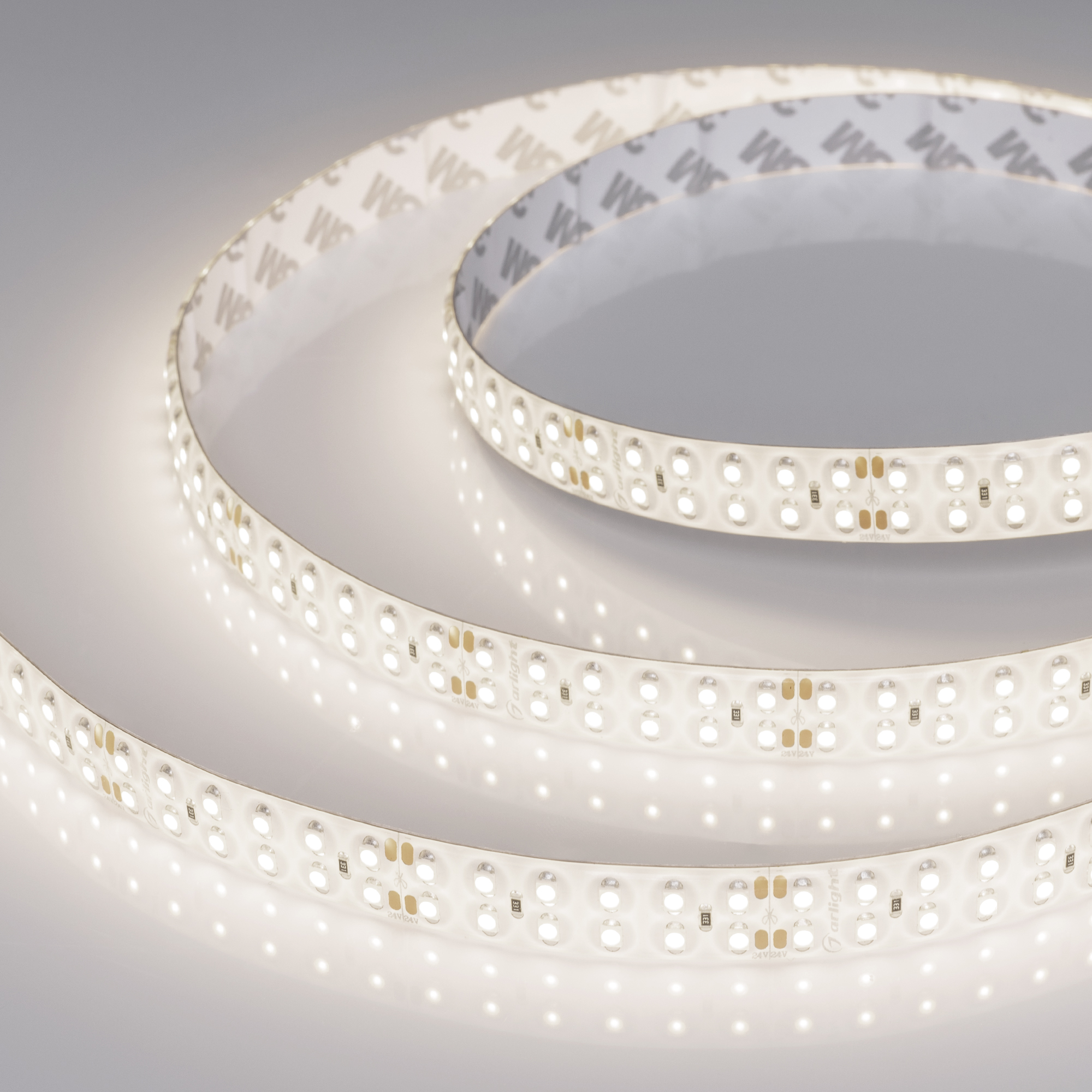 Фото товара Лента герметичная RTW-SE-A240-15mm 24V Day4000 (19.2 W/m, IP65, 2835, 5m) 014723(2)