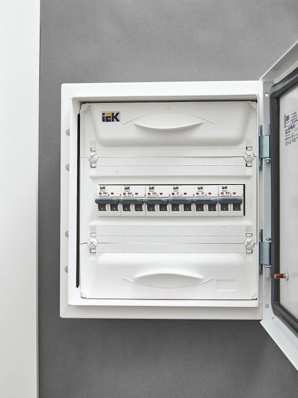 Фото товара Выключатель автоматический модульный 2п C 25А M06N ARMAT IEK AR-M06N-2-C025
