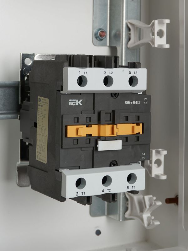 Контактор КМИе-49512 95А 230В/АС3 1НО; 1НЗ KKME41-095-230-11
