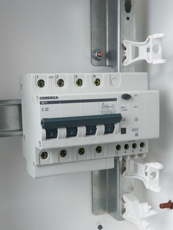 Выключатель автоматический дифференциального тока 4п 32А 30мА АД14 MAD15-4-032-C-030