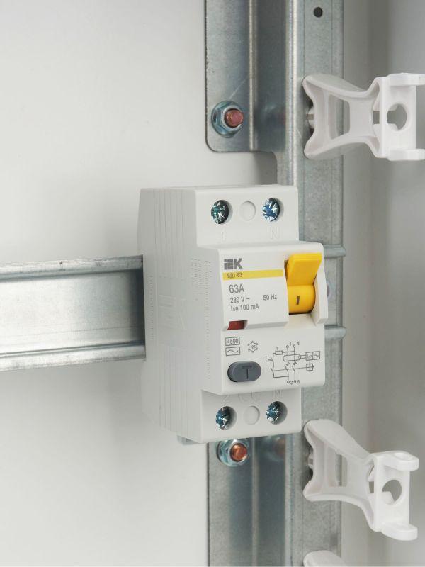 Выключатель дифференциального тока (УЗО) 2п 63А 100мА тип AC ВД1-63 MDV10-2-063-100