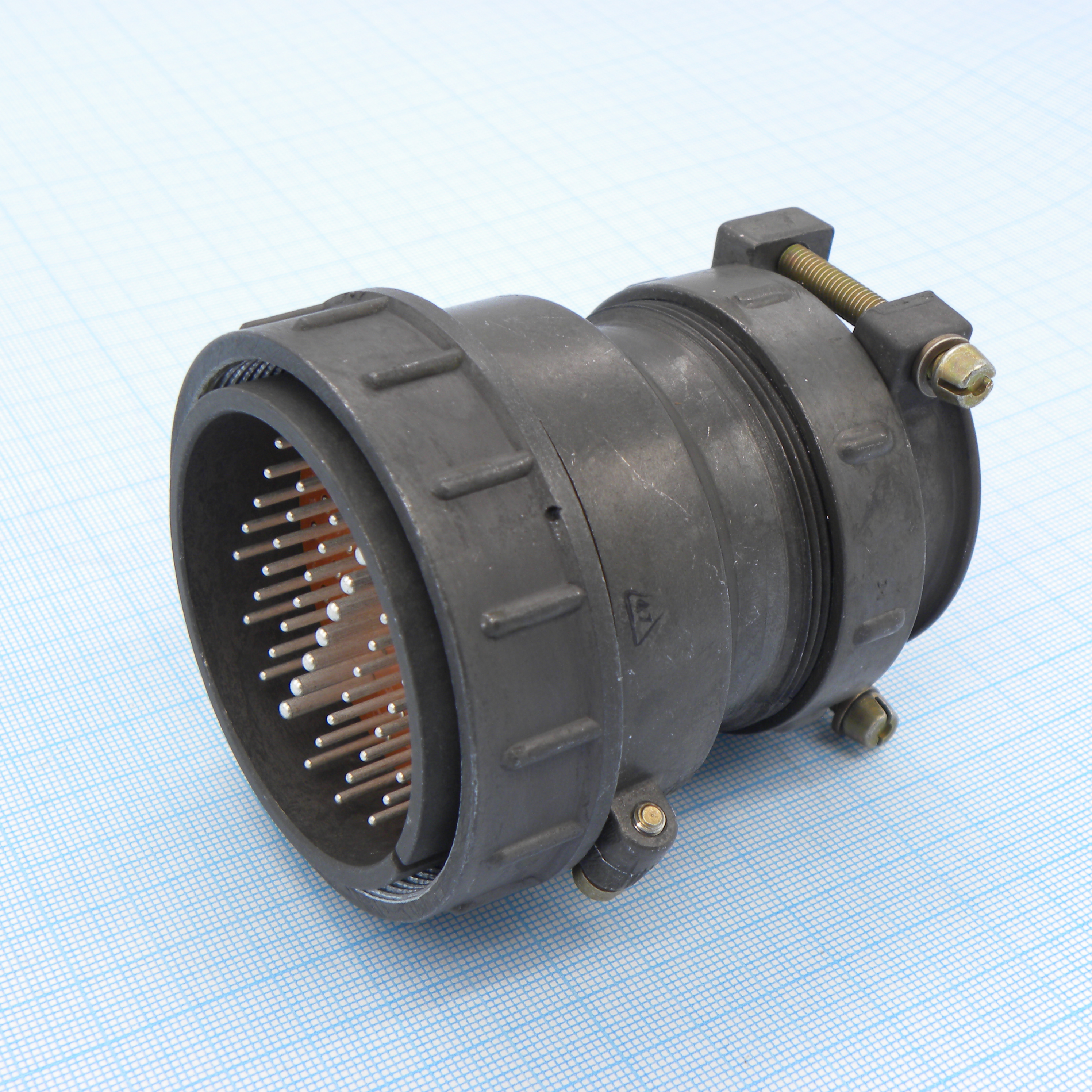 ШР60П47НГ2 вилка