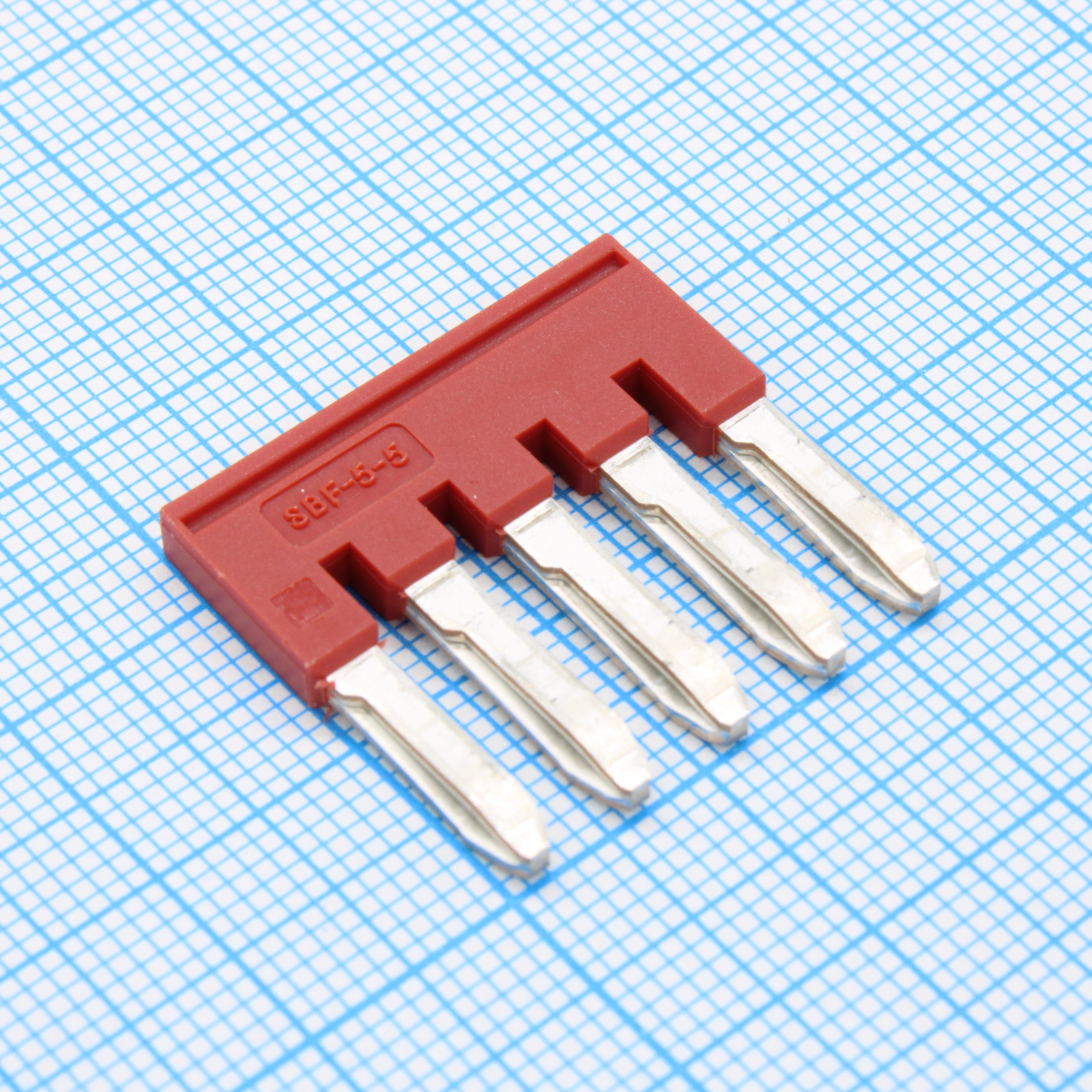 Перемычка вставная, для клемм на 2.5 кв.мм, 5-и полюсная SBF-5-5
