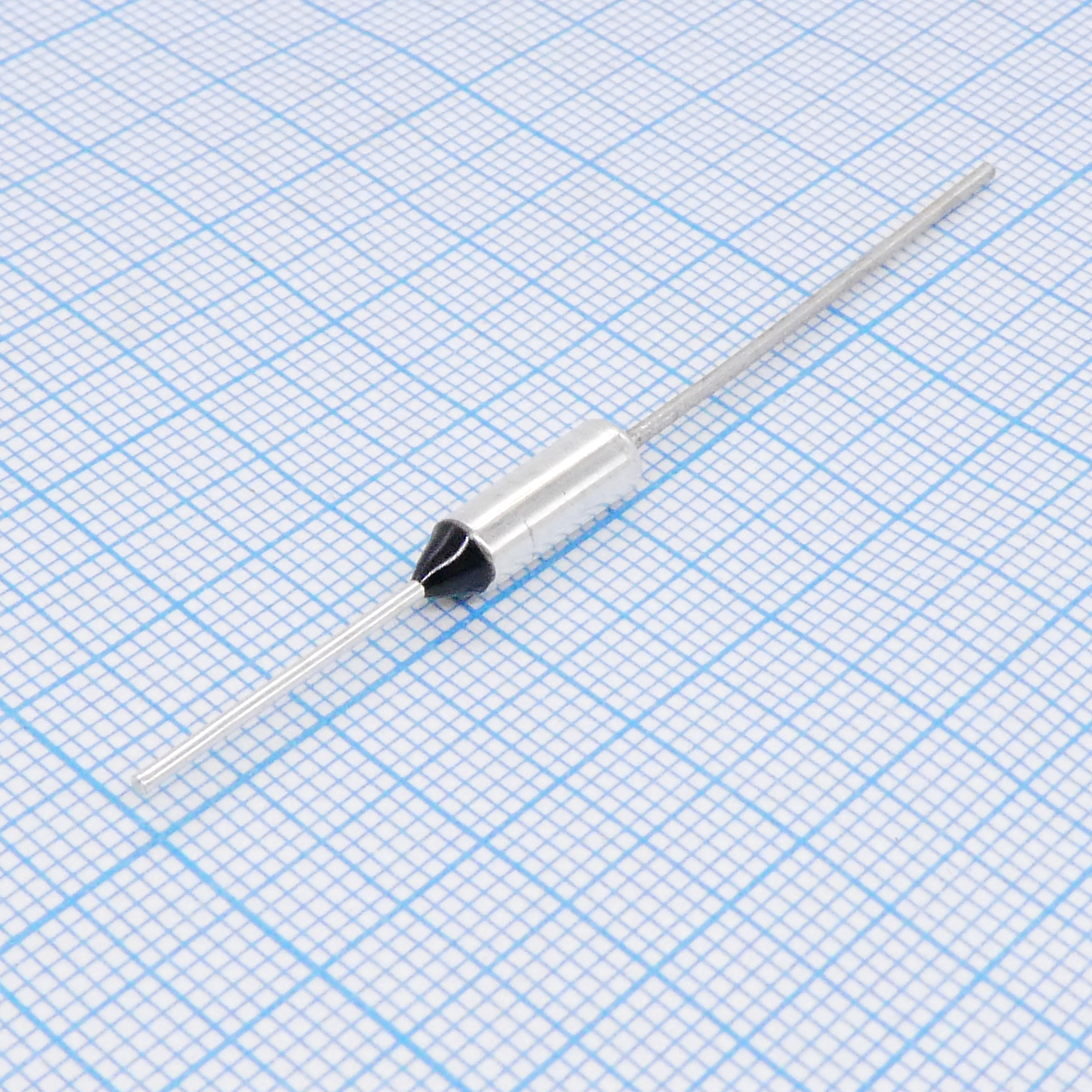 Фото товара Termo fuse 99°C 15A axial