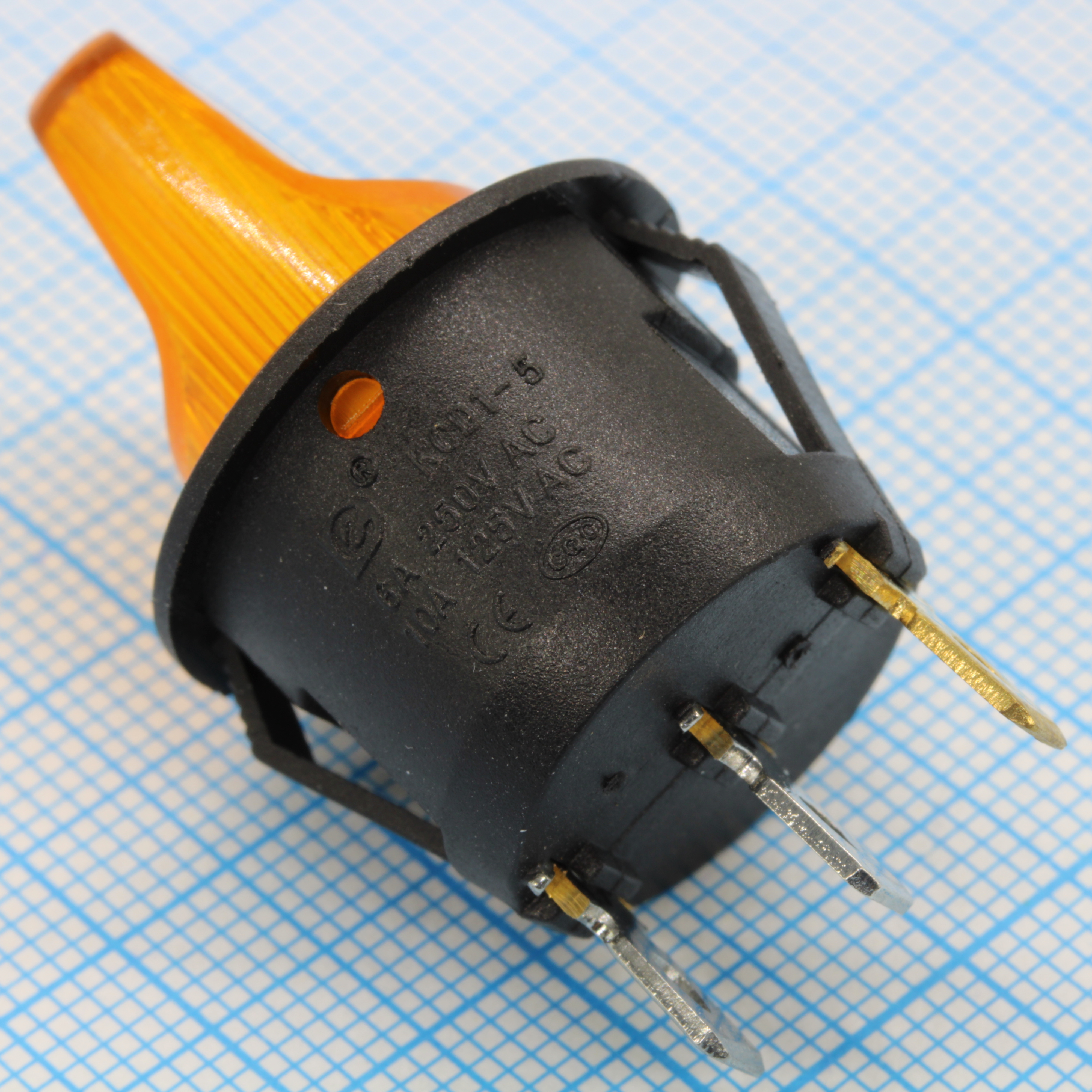 Фото товара Выкл круглый 250В 6А желтый